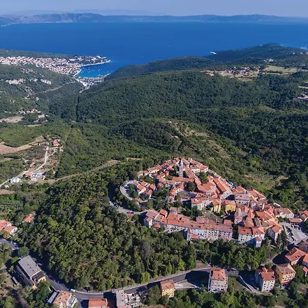 Stunning In Labin With Outdoor Swimming Pool * Veligolji