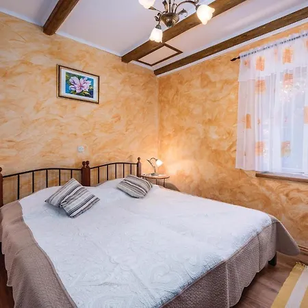 Stunning In Labin With Outdoor Swimming Pool Holiday home *